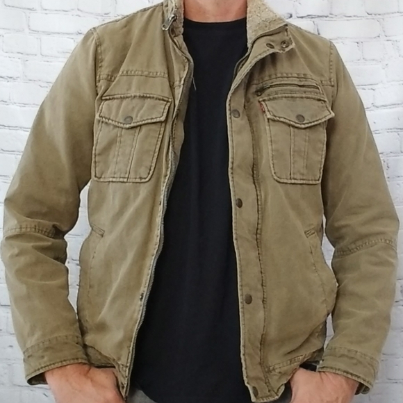 Levi's Other - Levi's quilt lined trucker jacket, green, sherpa collar, sz M